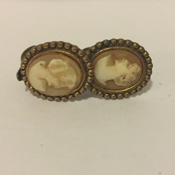 Jewelry - antique cameo clip-on earrings
